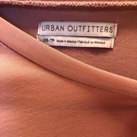 URBAN OUTFITTERS Pink shirt - Picture 5 of 5